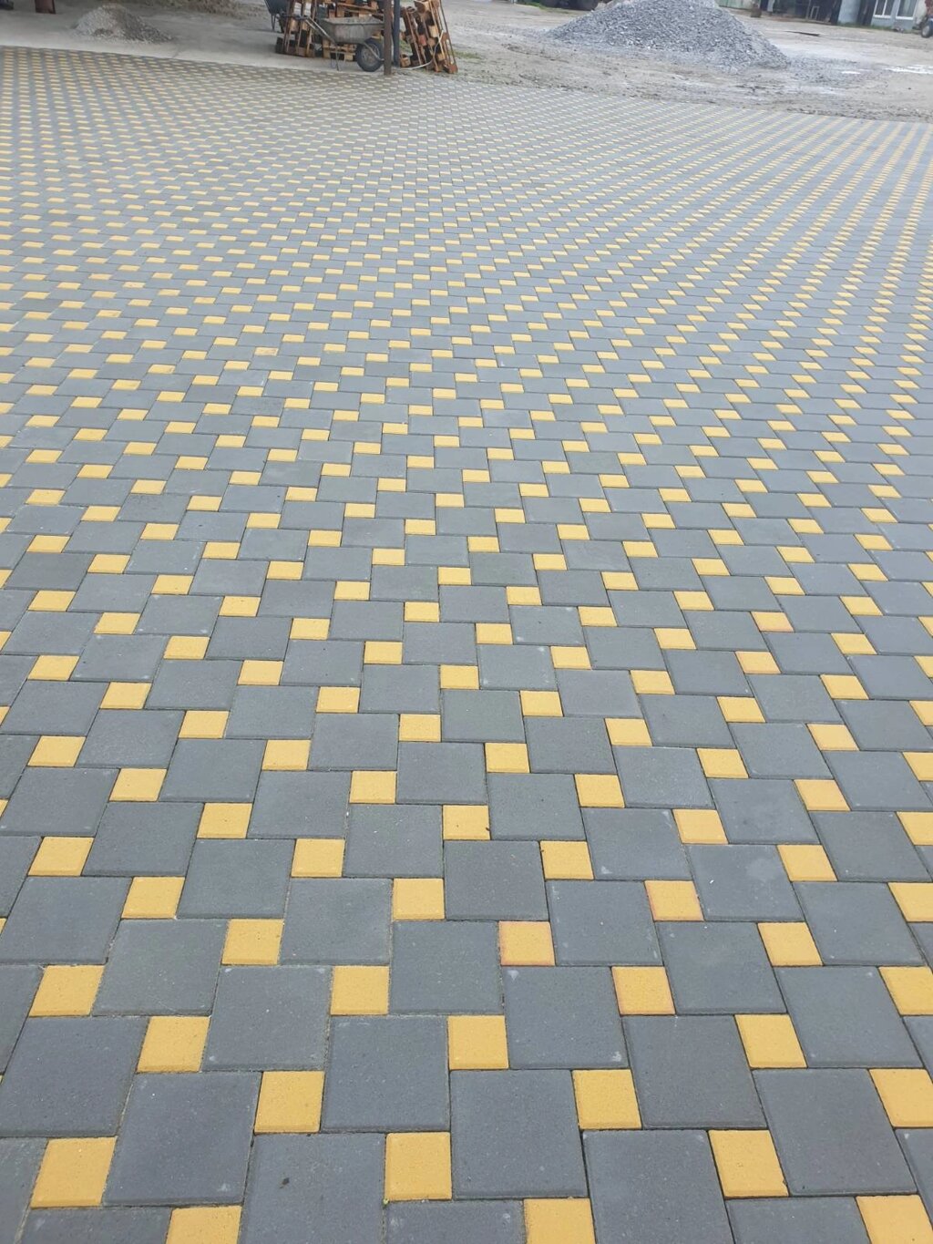 Тротуарна плитка вібропресована різних кольорів - огляд