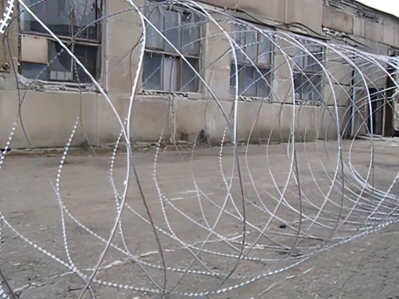 Йогоза Кайман 1350/11 спіральний дріт колючий від компанії ТОВ ПГ "Кайман" - фото 1