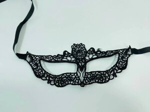 Карнавальна маска мереживна венеціанська чорна на карнавали Новий Рік 12 штук упаковка