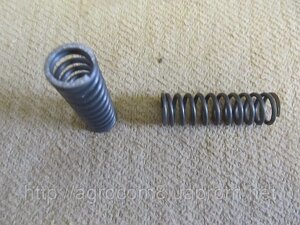 Пружина обгінної муфти роторної косарки (40-9-12.5-1.7мм) | 503602021