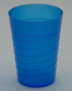 Пластикова склянка 300 мл із вилитим візерунком із зовнішнього боку (синій колір) в Хмельницькій області от компании ООО "Магия Пласт"