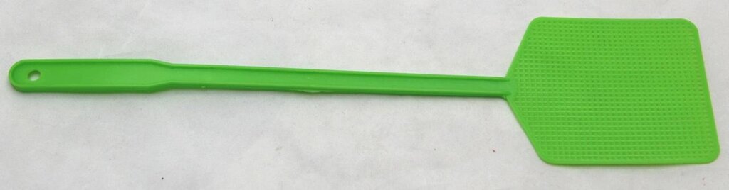 Пластикова мухобойка з поліпропілену 42 см х 10 см (різні кольори) від компанії ТОВ "Магія Пласт" - фото 1