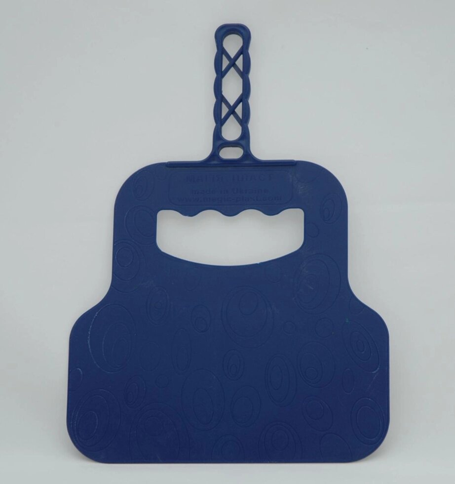 Пластиковий віял зі зручною ручкою для роздування вугілля 30 см х 21 см (синій колір) від компанії ТОВ "Магія Пласт" - фото 1