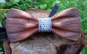 Дерев'яна метелик краватку 3D Блакитний орнамент ручної роботи, серія Зіррікот
