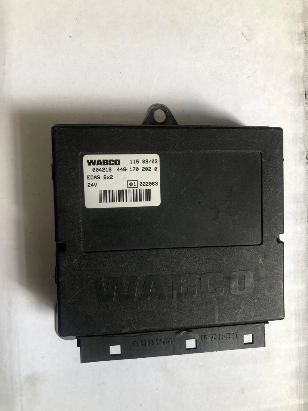 Блок керування подушки ECAS (6*2) жовтий, синій від компанії Інтернет-магазин "Івеко" - фото 1