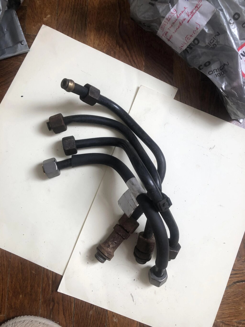 Трубка паливна фільтр головка від компанії Інтернет-магазин "Івеко" - фото 1