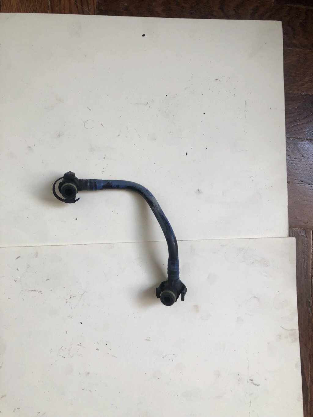 Трубка паливна від компанії Інтернет-магазин "Івеко" - фото 1