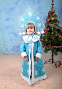 Дитячий костюм Снігуроньки з мультфільму "Маша та Ведмідь"