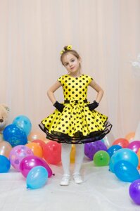 Дитяча сукня для 3-7 років жовта у горошок Стиляги