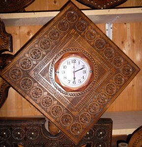 Дерев'яний годинник ручної роботи 40 см * 40 см