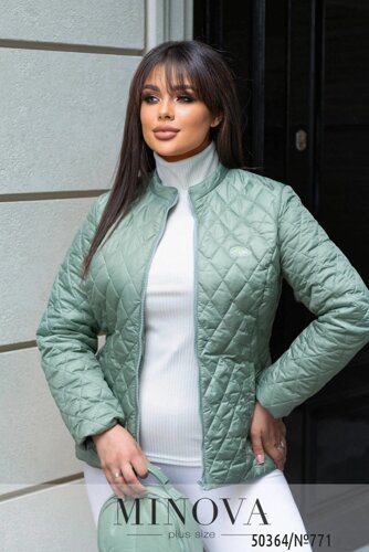 Жіноча демісезонна стьобана куртка приталена з кишенями на блискавці з 48 по 58 розмір
