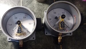 Вакуумметр електроконтактний ЕКМ-1У.