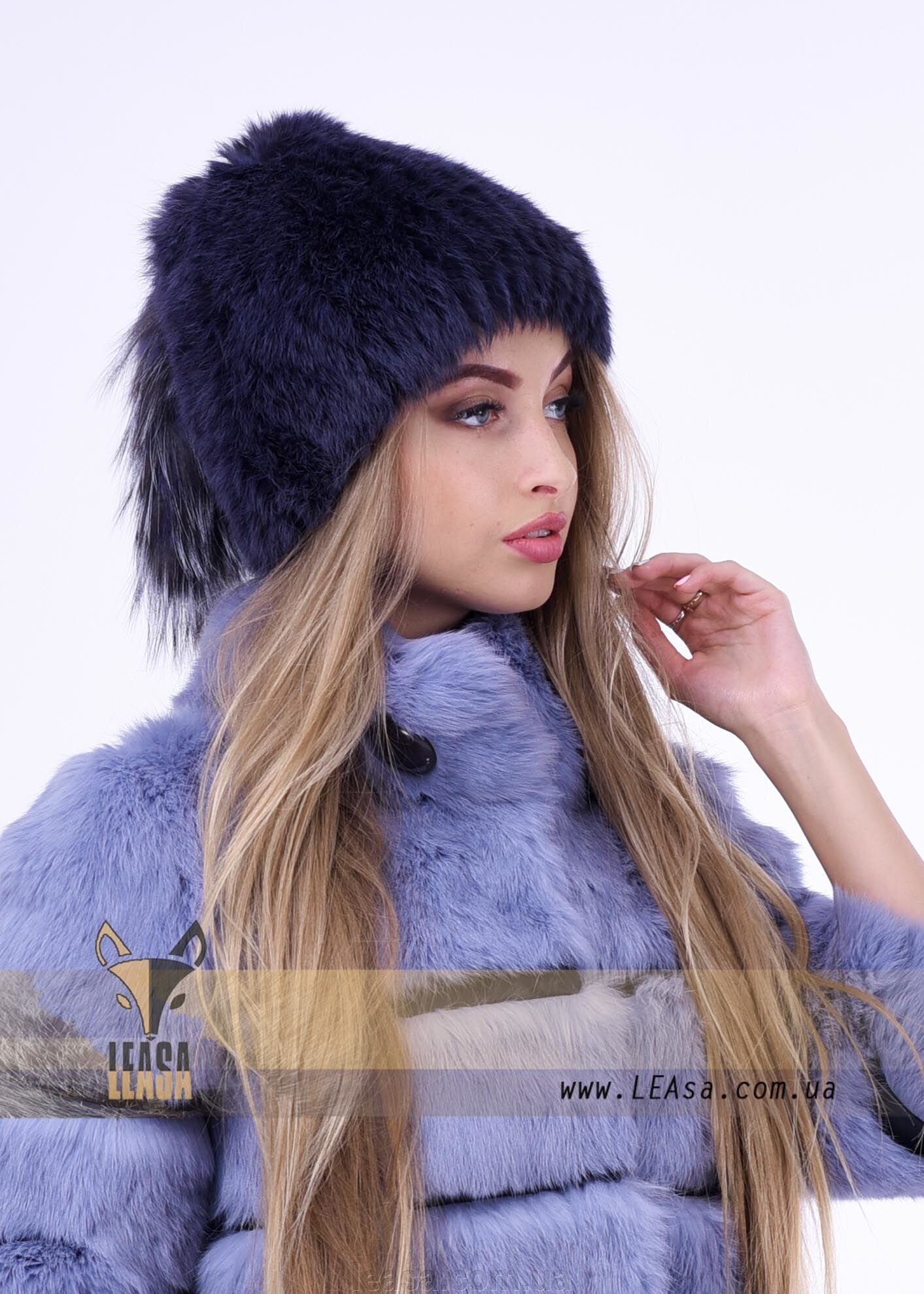 Стильна хутряна шапка для дівчат з візерунком та хвостиком Стильна хутряна шапка для дівчат з візерунком та хвостиком