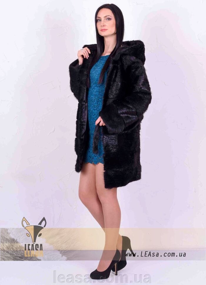Женская шуба из меха нутрии Женская шуба из меха нутрии