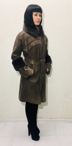 Плащ-пальто жіноче шкіряне з хутром колір кашемір