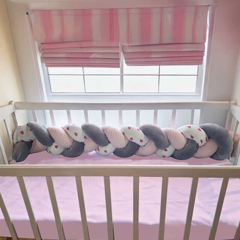 Бортик у ліжко "Косичка" 49431 тканина в’язане полотно, МУСЛІН, ВЕЛЮР, наповнювач СИНТЕПУХ, розмір 120*18 см "Bimbo" від компанії CD-Market - фото 1