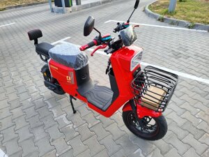 Електроскутер Dominator A9 (б/в, в ідеальному стані, мотор: 1200W, Li-Ion/72V/34Ah/2448Wh, швидкість: 60 км/год, запас