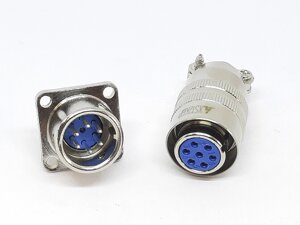 Роз'єм XS12-6pin комплект (Гніздо з фланцем+ штекер) в Одеській області від компанії Кладовая мастера на Закупка