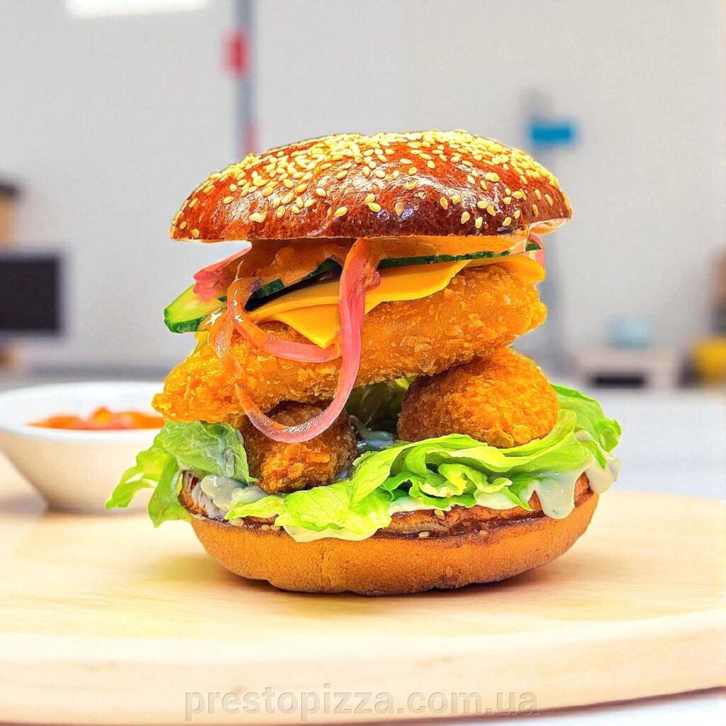 NEW! Бургер з курячими стріпсами (310 грам) від компанії Замовлення приймаємо з 10 до 21.00 - фото 1