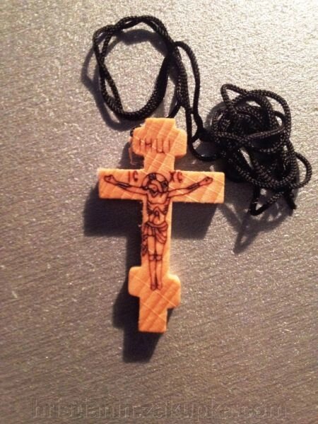 Хрест дерев'яний натільний на тасьмі, з випаленим розп'яттям від компанії ІНТЕРНЕТ МАГАЗИН "ХРИСТИЯНИН" церковне начиння - фото 1