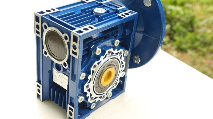 червячный редуктор cmrv 63