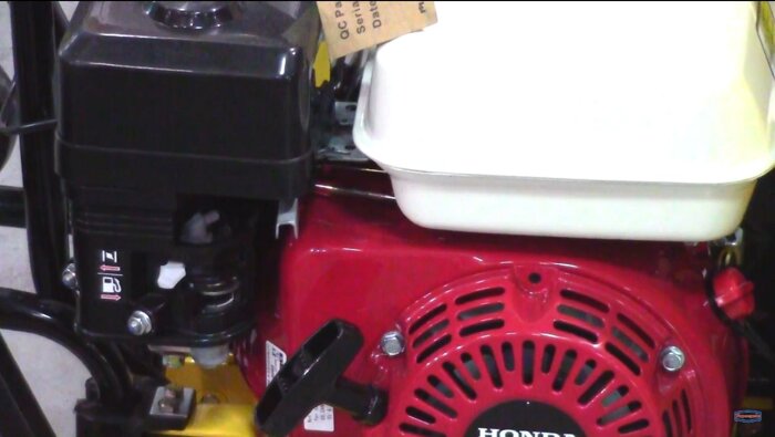 Віброплита Masalta MS 60-4 з бачком