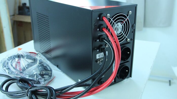 ИБП RITAR RTSW-1500 LCD 12