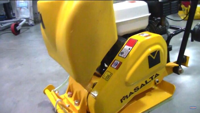 Віброплита Masalta MS 60-4 з бачком