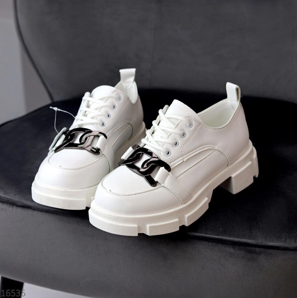 Білі модні туфлі від компанії МоДнАтУфЛя - фото 1