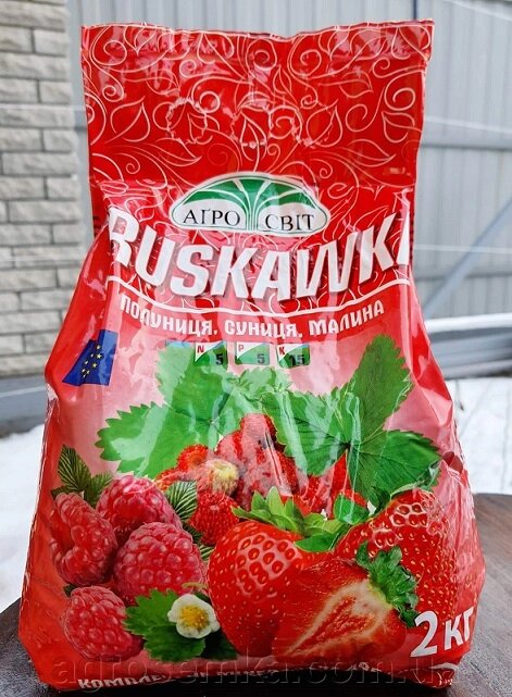 Комплексне добриво TRUSKAWKA для полуниці NPK 5:5:15  , 2 кг від компанії AgroSemka - фото 1