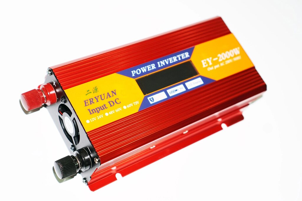 12V-220V 2000W Red Перетворювач струму AC/DC з LCD-дисплеєм від компанії АВТОСТИЛЬ - фото 1