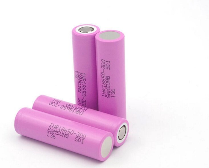 Акумулятор 18650 Li-Ion Samsung INR18650-30Q, 3000mAh, 30A, 4.2 / 3.6 / 2.5V, PINK, 2 шт в упаковці, ціна за 1 шт від компанії АВТОСТИЛЬ - фото 1