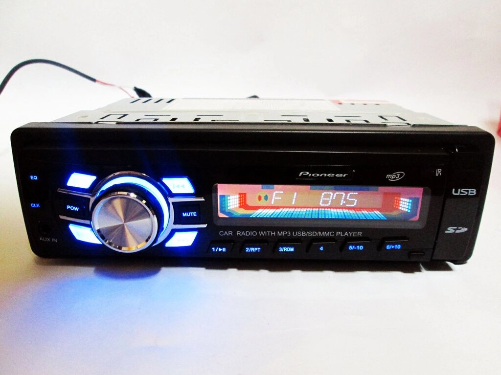 Автомагнітола 3600U Usb+Sd+Fm+Aux+ пульт від компанії АВТОСТИЛЬ - фото 1