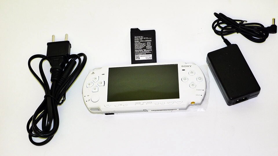 Ігрова Приставка консоль PSP 2000 White Оригінал від компанії АВТОСТИЛЬ - фото 1