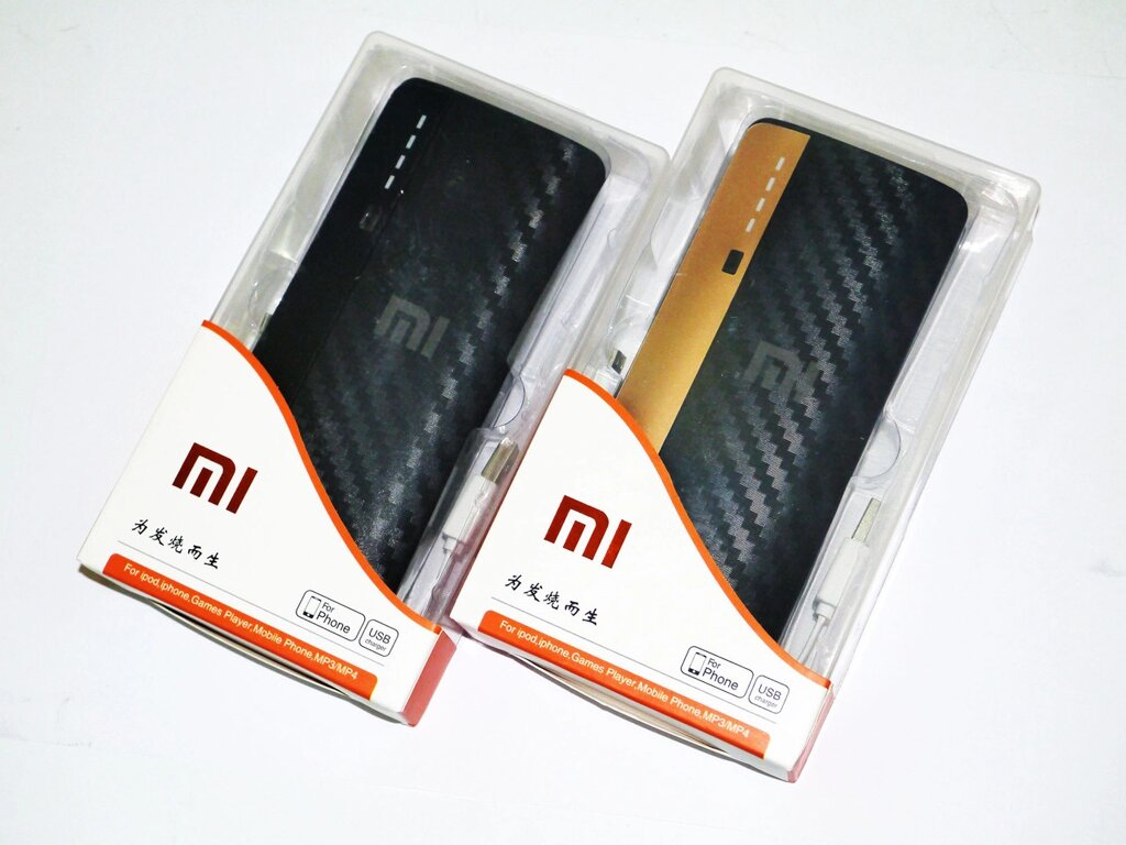 Портативна зарядка Power Bank Mi 18000 mAh на 3 USB від компанії АВТОСТИЛЬ - фото 1