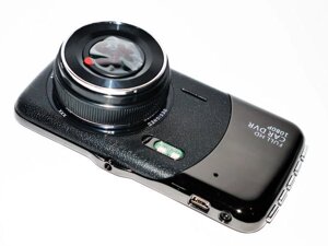 Відеореєстратор T650 4 "Full HD з виносної камерою заднього виду