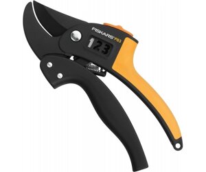 Контактний секатор з храповим механізмом Fiskars PowerStep P83 111670 (1000575)