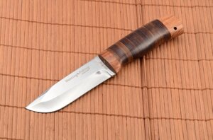 Охотничий нож, нож для охотника, кожаный чехол в комплекте в Киеве от компании Век Рыбака