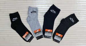 Шкарпетки чоловічі спортивні бавовняні середні за висотою різні кольори