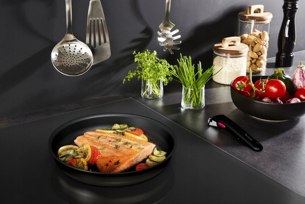 Набір сковород Tefal Ingenio Ultimate 24 28 Cm 24/28 з ручкою 3el від компанії Інтернет-магазин EconomPokupka - фото 1