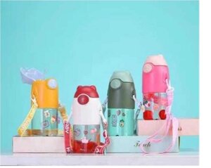 Пляшка для води C 59540 (70) 4 кольори, пластикова, наліпки, трубочка, ремінець, пластикова застібка, в пакеті,