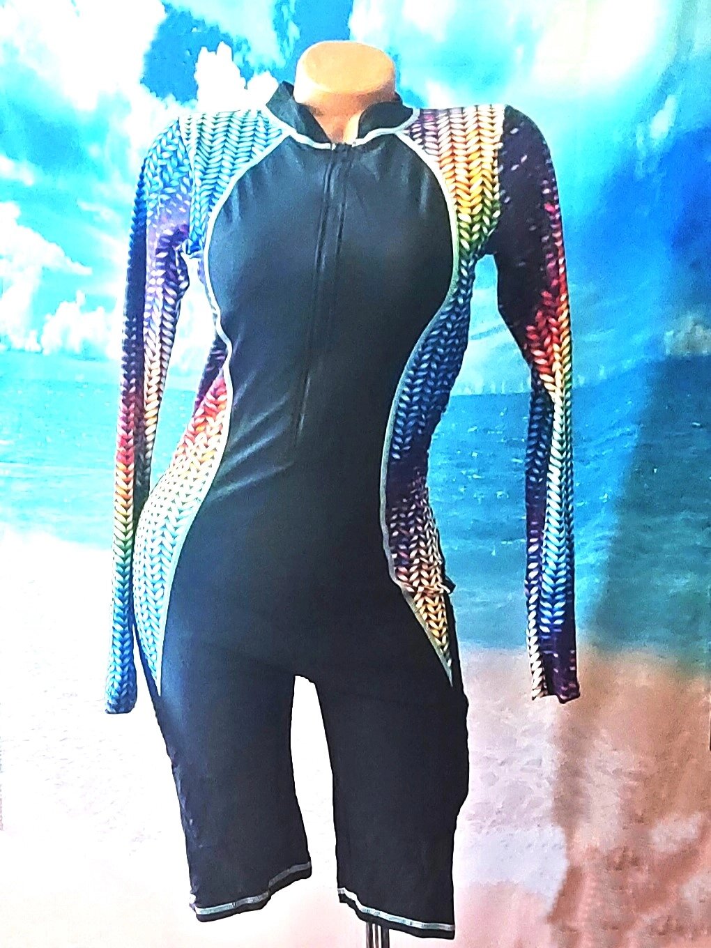 Купальник-костюм лайкровой з довгими рукавами з 3D малюнком M геометричні фігури від компанії Магазин Calipso dive shop - фото 1