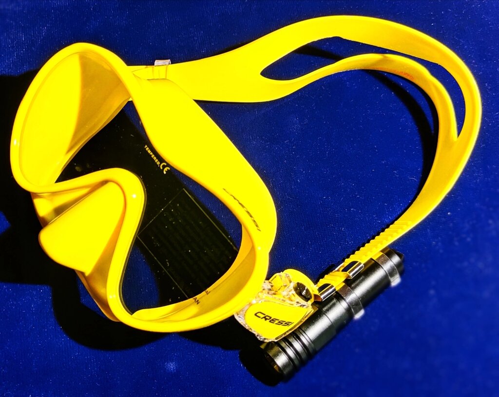 Ліхтар AQUA XP-E R3 160 Lm із кріпленням на маску від компанії Магазин Calipso dive shop - фото 1