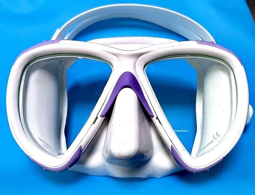 Маска для плавания Marlin TWIST WHITE пурпур від компанії Магазин Calipso dive shop - фото 1