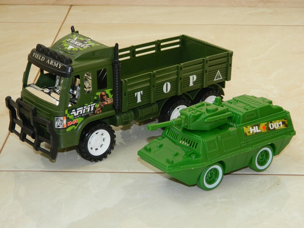 Іграшкові військові на дошці "Тор" + бронетанкова розвідка. Авто від компанії Магазин "Голіаф" - фото 1