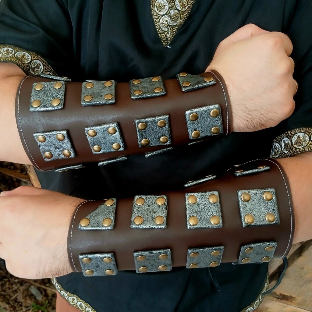 Косплей Cosplay Середньовічні Пластинчаті наручі "Fortress Arm" (пара) з EVA Foam для косплея від компанії Магазин "Голіаф" - фото 1