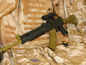 Іграшковий автомат Galil Ace 22 на пластикових кульках 6 мм і штурмовим прицілом