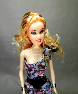 Лялька колекційна в коробці "Фотомодель Fashion girl" ZR-051