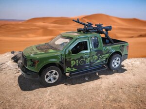Колекційний військовий пікап Ford F-150: метал, інерція, реалістичні деталі