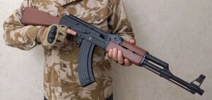 Якісний іграшковий Автомат Калашникова АК-47 (P1093) для активних ігор